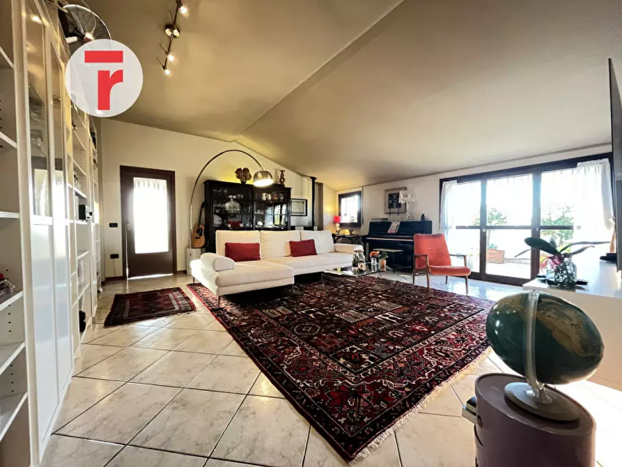 Immagine 2 di Attico in vendita  in Via Garolla a Limena