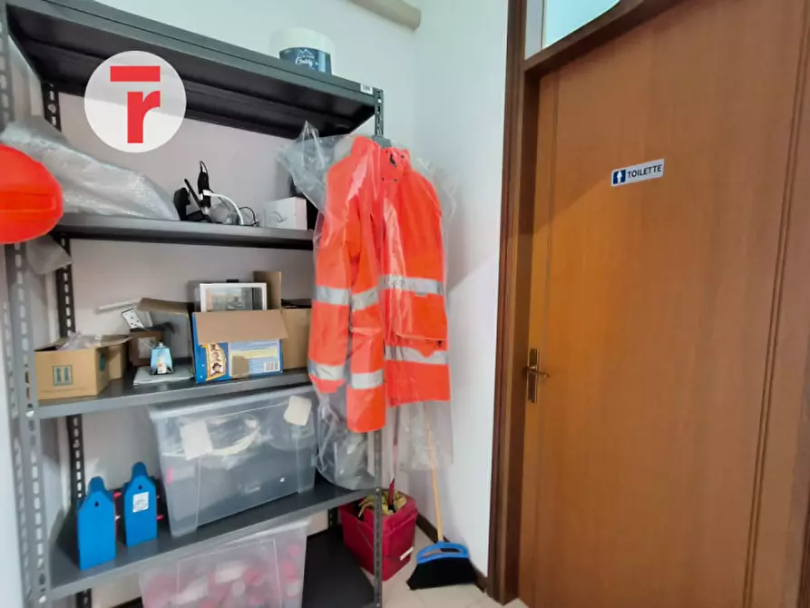 Immagine 5 di Negozio in affitto  in Via delle Industrie a Limena