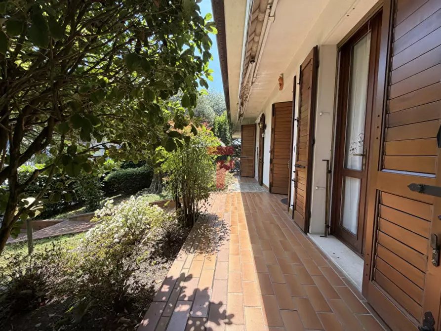 Immagine 2 di Casa bifamiliare in vendita  in Via Dante Alighieri a Limena
