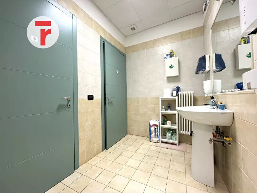 Immagine 9 di Ufficio in affitto  in Via del Santo a Limena