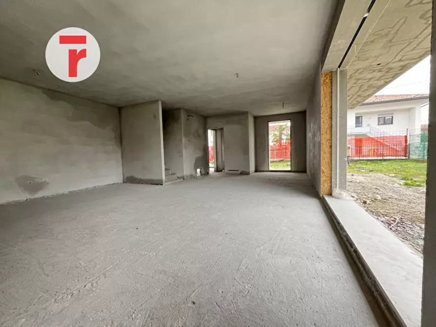 Immagine 2 di Casa bifamiliare in vendita  in Via Roma, 05 a Limena