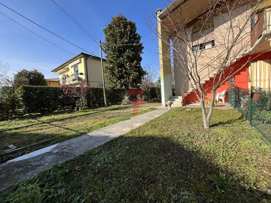 Immagine 1 di Casa bifamiliare in vendita  in Via Ungheria a Limena