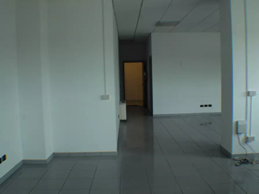 Immagine 6 di Negozio in vendita  a Senigallia