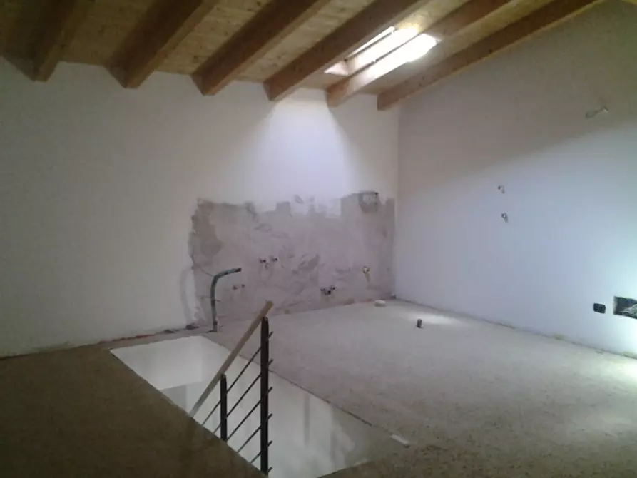 Immagine 8 di Appartamento in vendita  in via roma a Val Liona