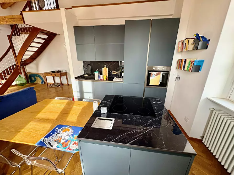 Immagine 7 di Appartamento in affitto  in via delle Monache 1 a Trieste