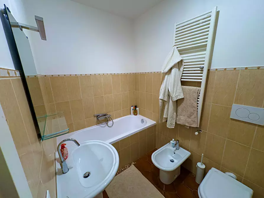 Immagine 20 di Appartamento in affitto  in via delle Monache 1 a Trieste