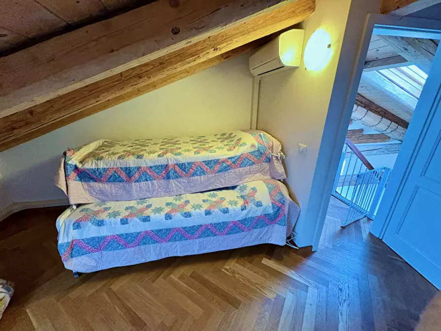 Immagine 31 di Appartamento in affitto  in via delle Monache 1 a Trieste