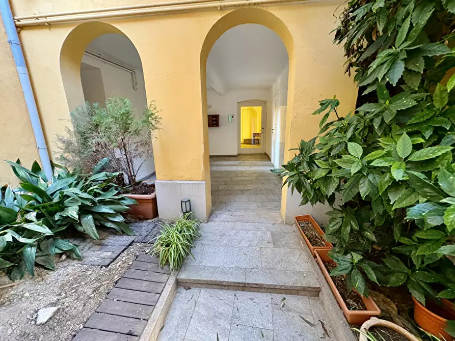 Immagine 42 di Appartamento in affitto  in via delle Monache 1 a Trieste