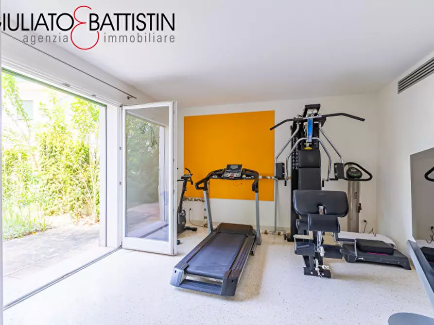 Immagine 8 di Casa trifamiliare in vendita  in Strada Biron di sotto a Vicenza