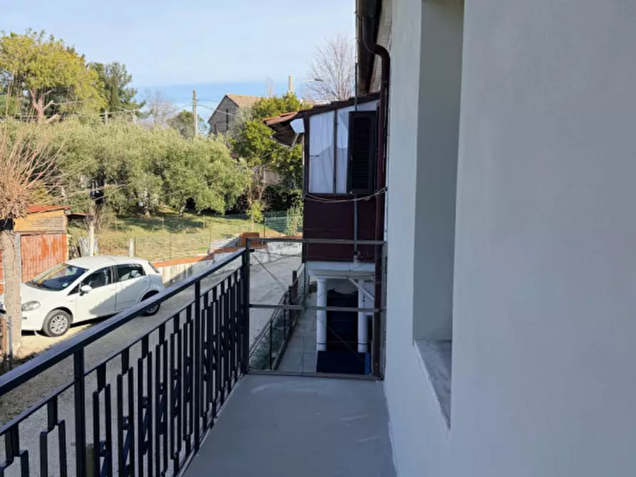 Immagine 2 di Villetta a schiera in vendita  a Senigallia