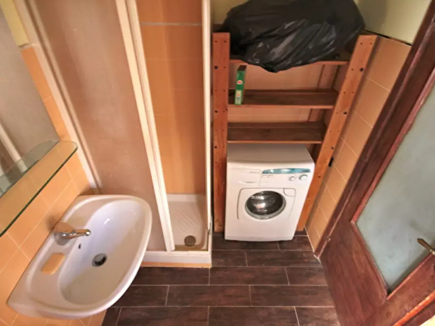 Immagine 2 di Appartamento in affitto  in via della maddalena a Genova
