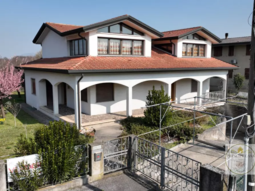Immagine 1 di Casa indipendente in vendita  in VIA ALDO MORO a Ospedaletto Euganeo