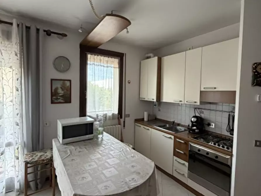 Immagine 2 di Appartamento in vendita  a Cadoneghe