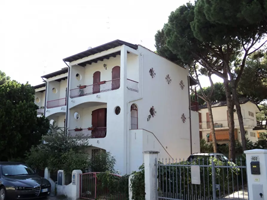 Immagine 1 di Casa trifamiliare in vendita  in via tintoretto 113 a Comacchio