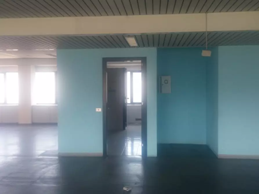 Immagine 11 di Ufficio in affitto  in VIA GRANDI A. a Vimodrone