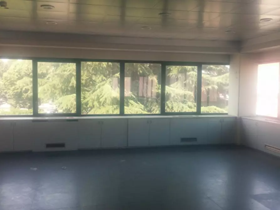 Immagine 4 di Ufficio in affitto  in VIA GRANDI A. a Vimodrone