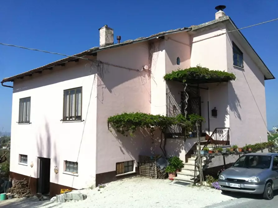 Immagine 25 di Casa indipendente in vendita  a Montecarotto