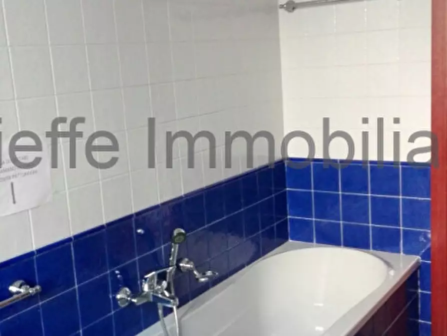 Immagine 7 di Ufficio in affitto  in via ugo foscolo a Padova