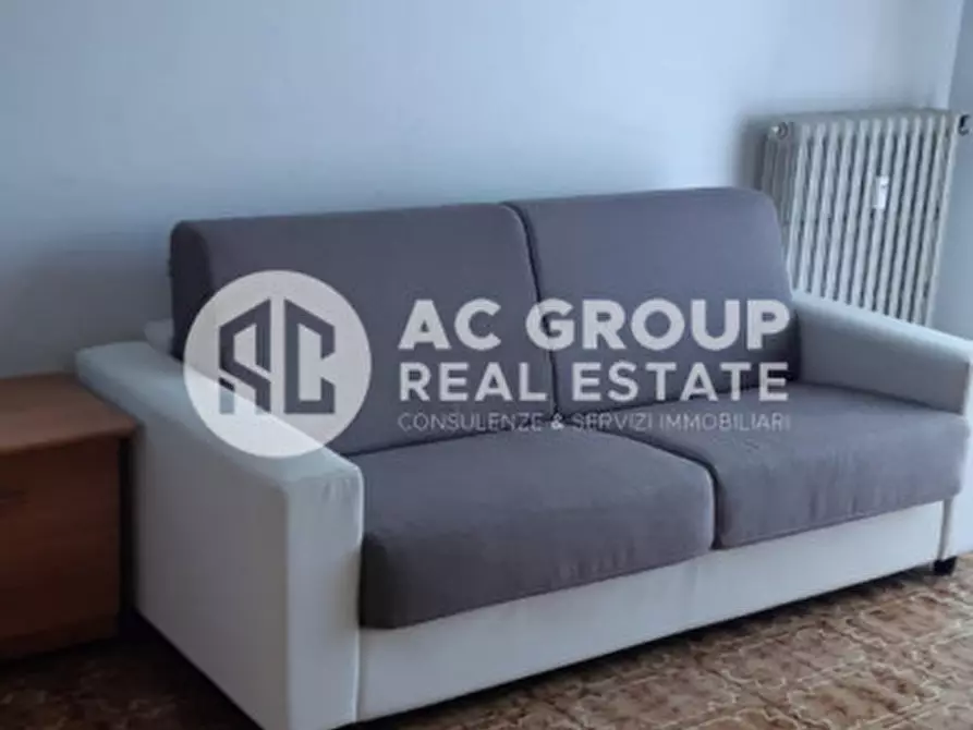 Immagine 8 di Appartamento in vendita  in corso della vittoria a Caronno Pertusella