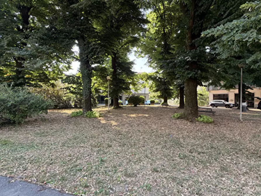 Immagine 1 di Negozio in affitto  in via san marco, 135 a Padova