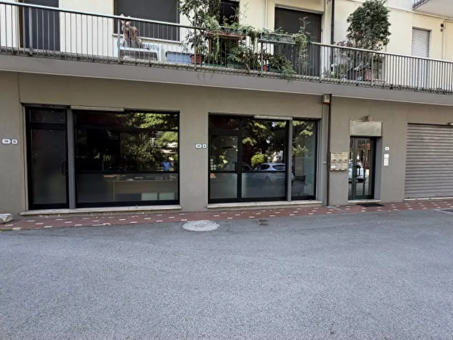 Immagine 8 di Negozio in affitto  in via san marco, 135 a Padova