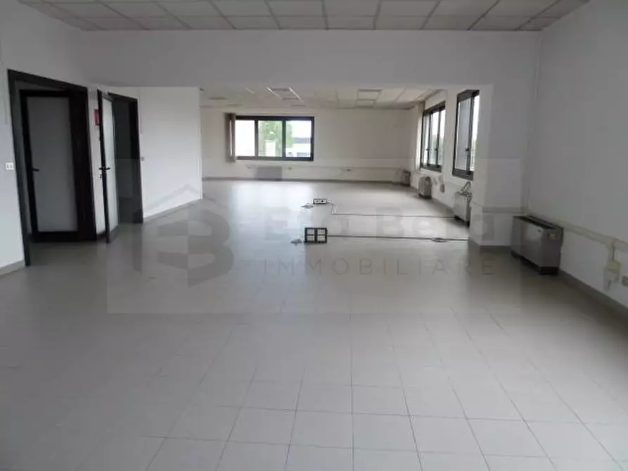 Immagine 1 di Ufficio in affitto  in Viale della Regione Veneto a Padova