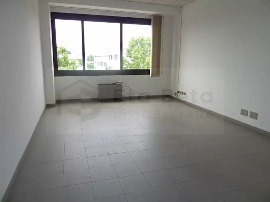 Immagine 6 di Ufficio in affitto  in Viale della Regione Veneto a Padova