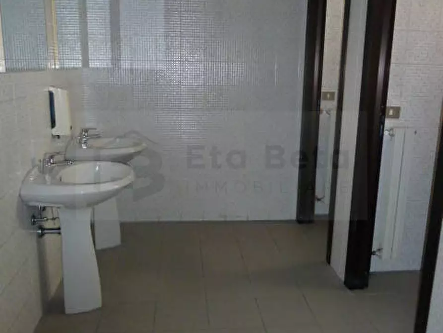 Immagine 9 di Ufficio in affitto  in Viale della Regione Veneto a Padova