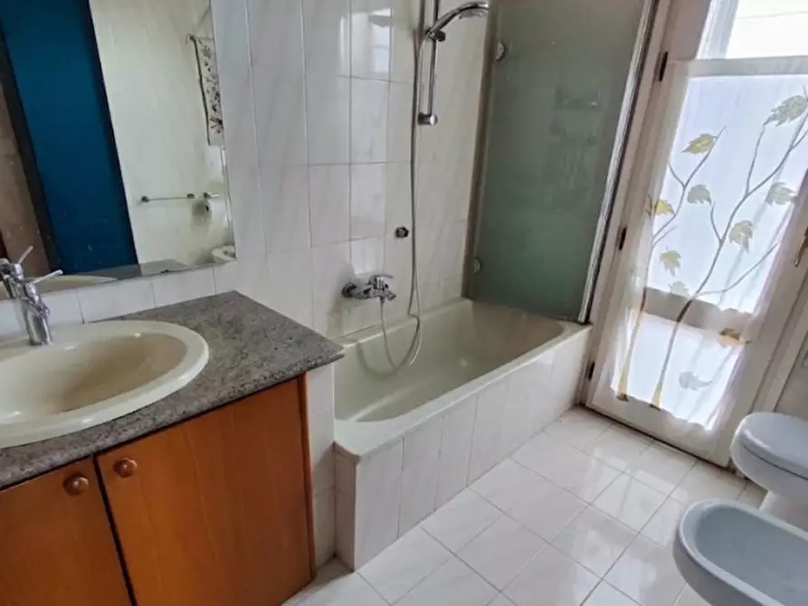 Immagine 3 di Appartamento in vendita  a Padova