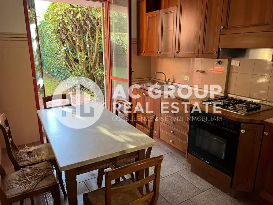 Immagine 10 di Villetta a schiera in vendita  in via Ghiringhelli a Cesate