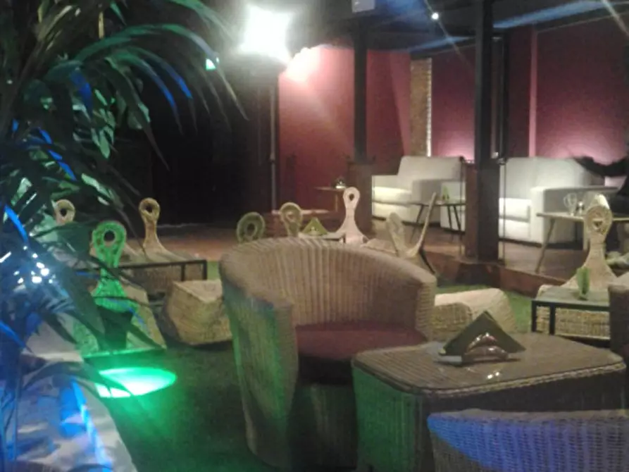 Immagine 2 di Negozio in vendita  a Padova