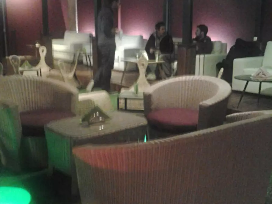 Immagine 9 di Negozio in vendita  a Padova