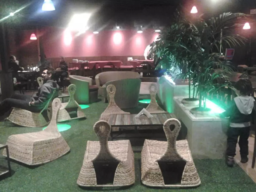 Immagine 12 di Negozio in vendita  a Padova