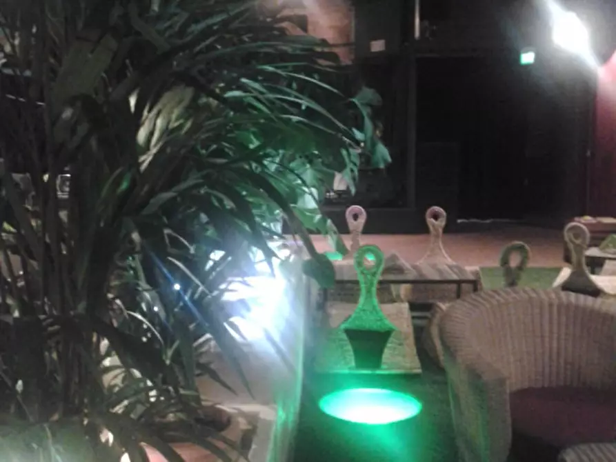 Immagine 16 di Negozio in vendita  a Padova