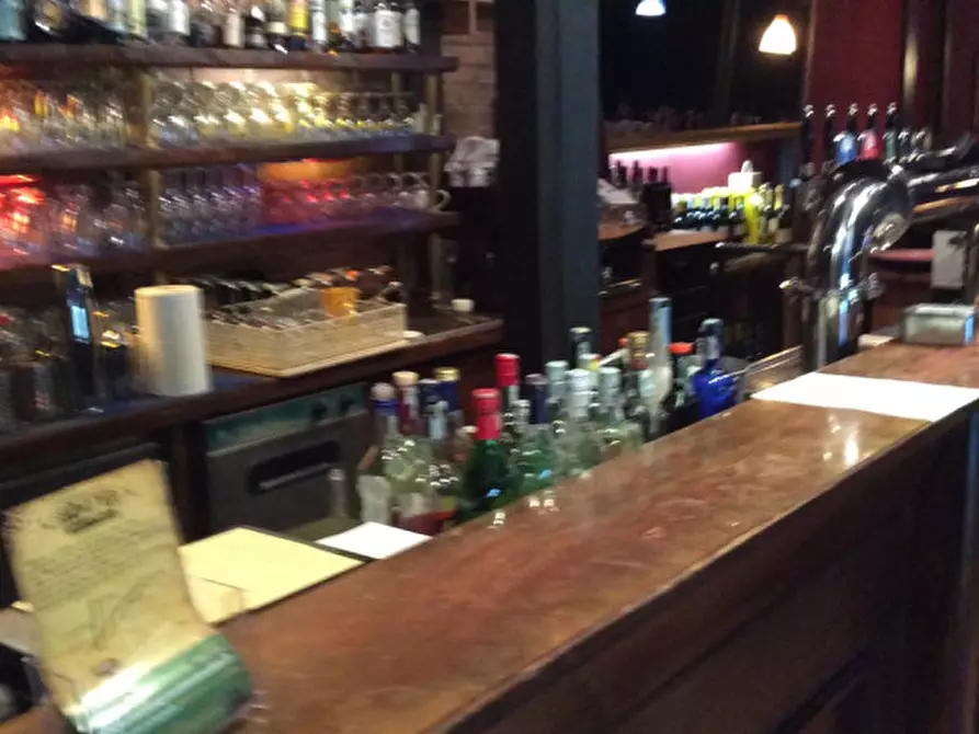 Immagine 24 di Negozio in vendita  a Padova