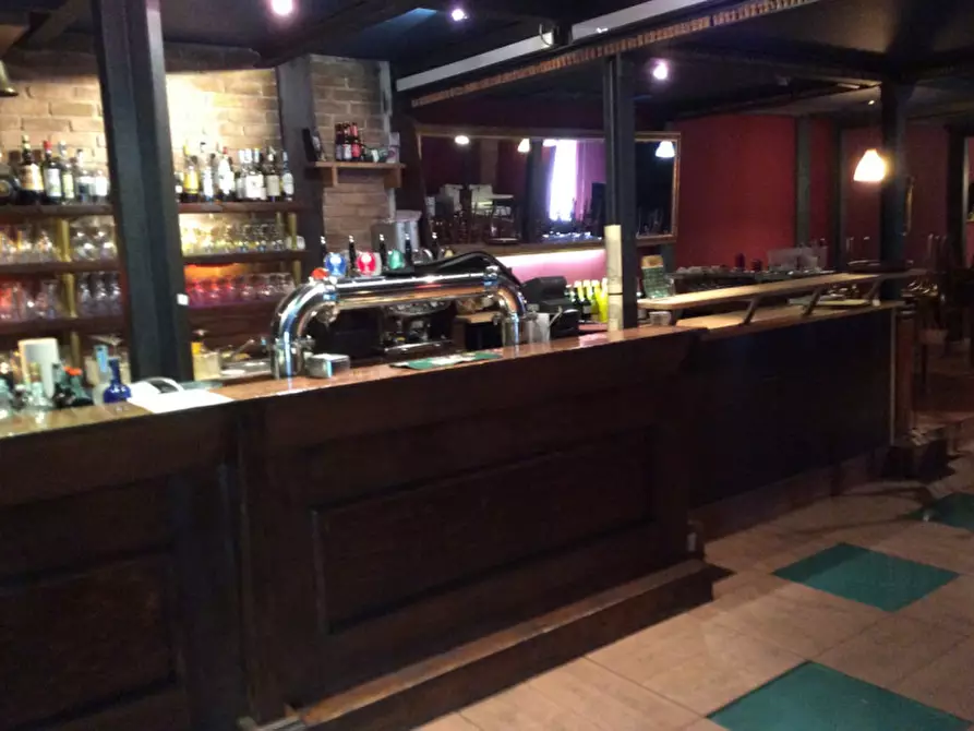 Immagine 25 di Negozio in vendita  a Padova