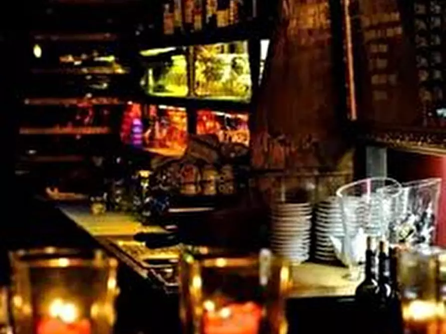 Immagine 35 di Negozio in vendita  a Padova