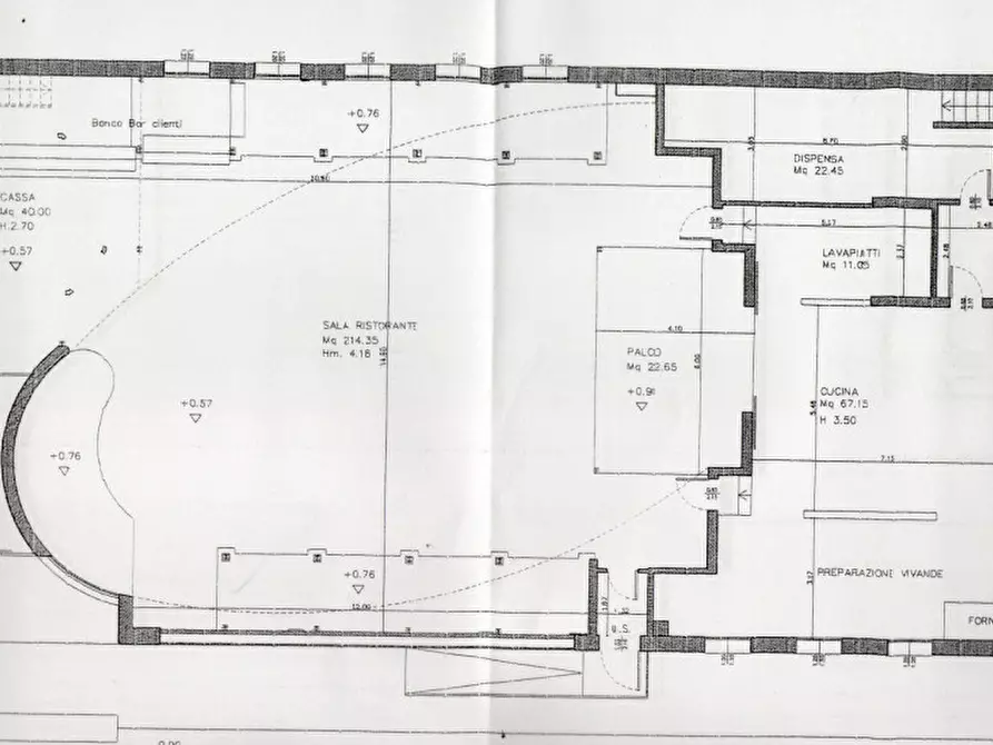 Immagine 42 di Negozio in vendita  a Padova