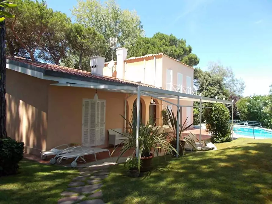 Immagine 1 di Villa in vendita  a Rosolina