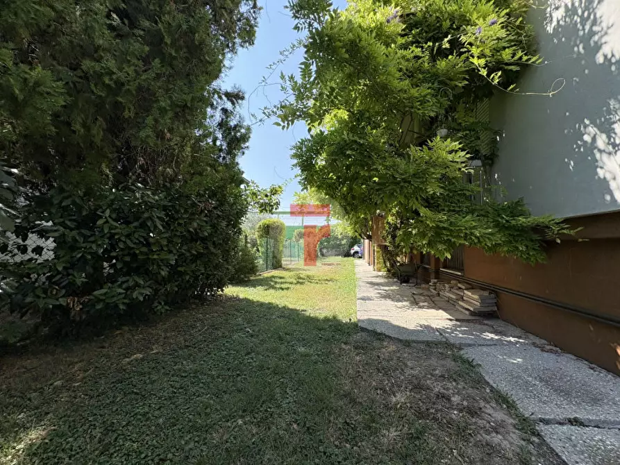 Immagine 9 di Appartamento in vendita  in Via Jacopo della Quercia a Padova