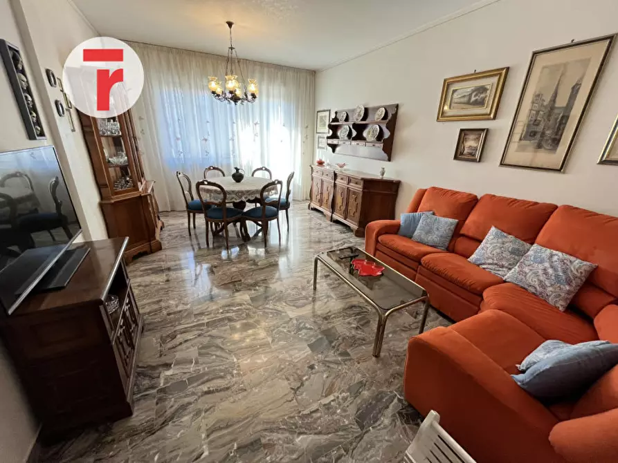 Immagine 1 di Appartamento in affitto  in Via Curzola a Padova