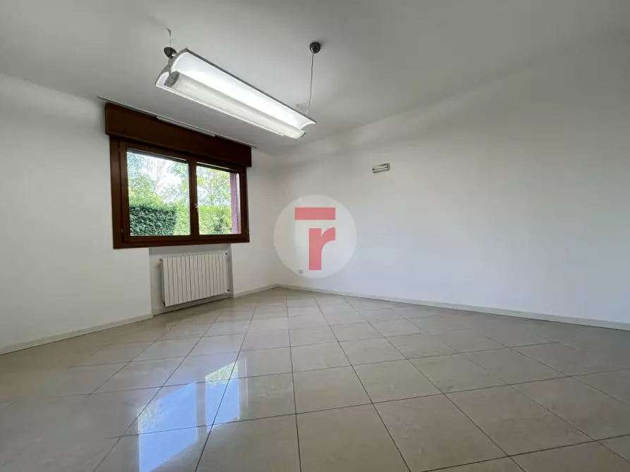 Immagine 6 di Appartamento in vendita  a Padova