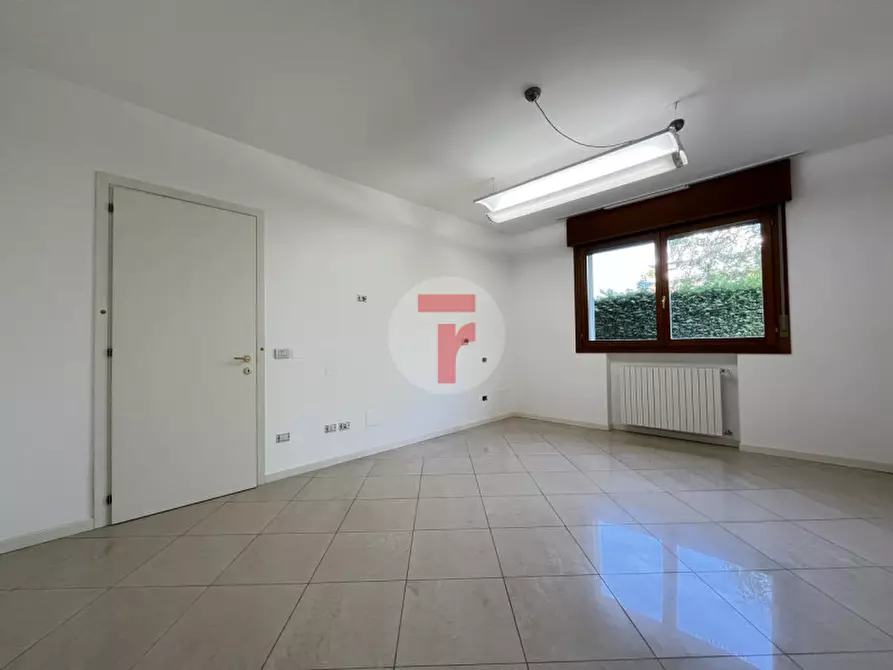 Immagine 7 di Appartamento in vendita  a Padova