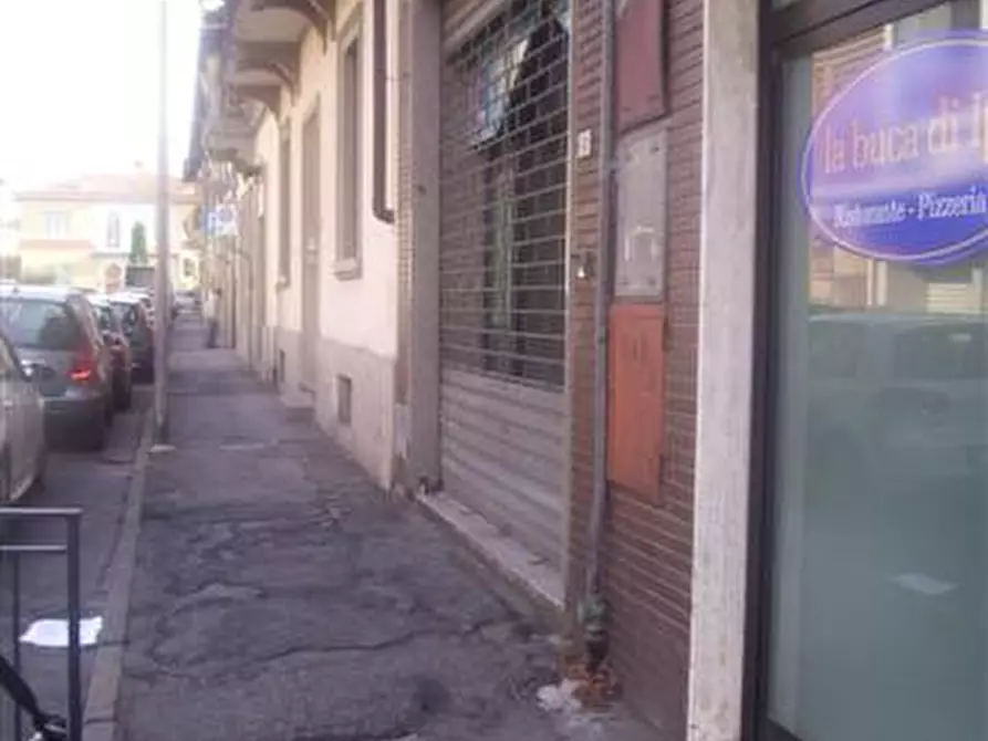 Immagine 2 di Negozio in vendita  in Via dante alighieri, 0 a Montevarchi