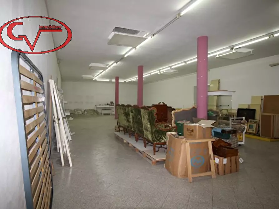Immagine 7 di Negozio in vendita  in Via dante alighieri, 0 a Montevarchi