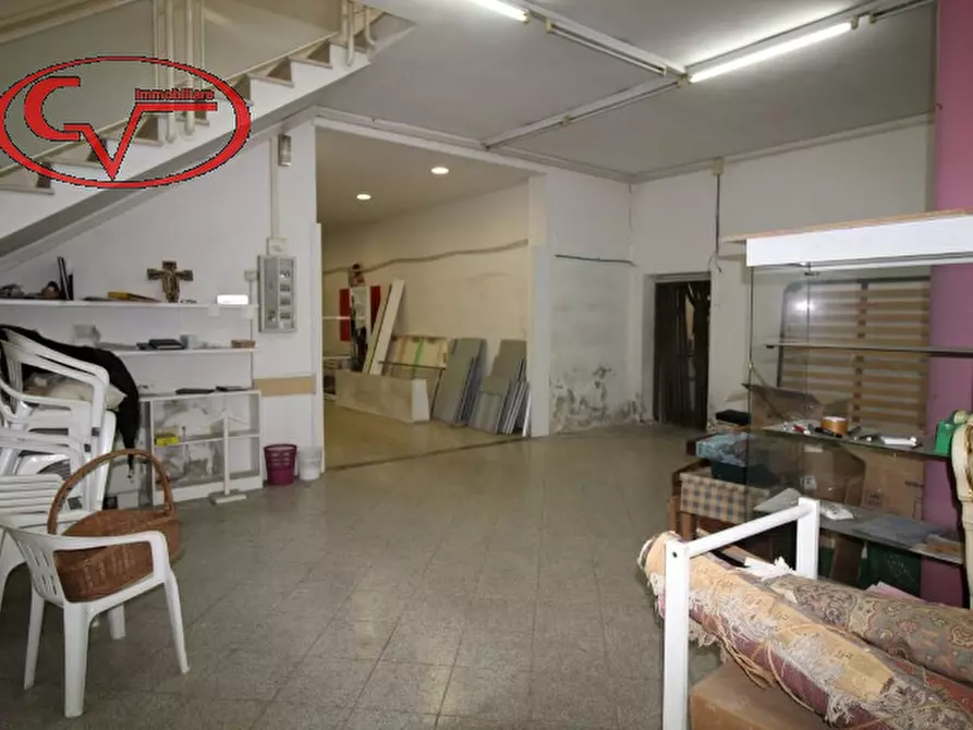 Immagine 13 di Negozio in vendita  in Via dante alighieri, 0 a Montevarchi