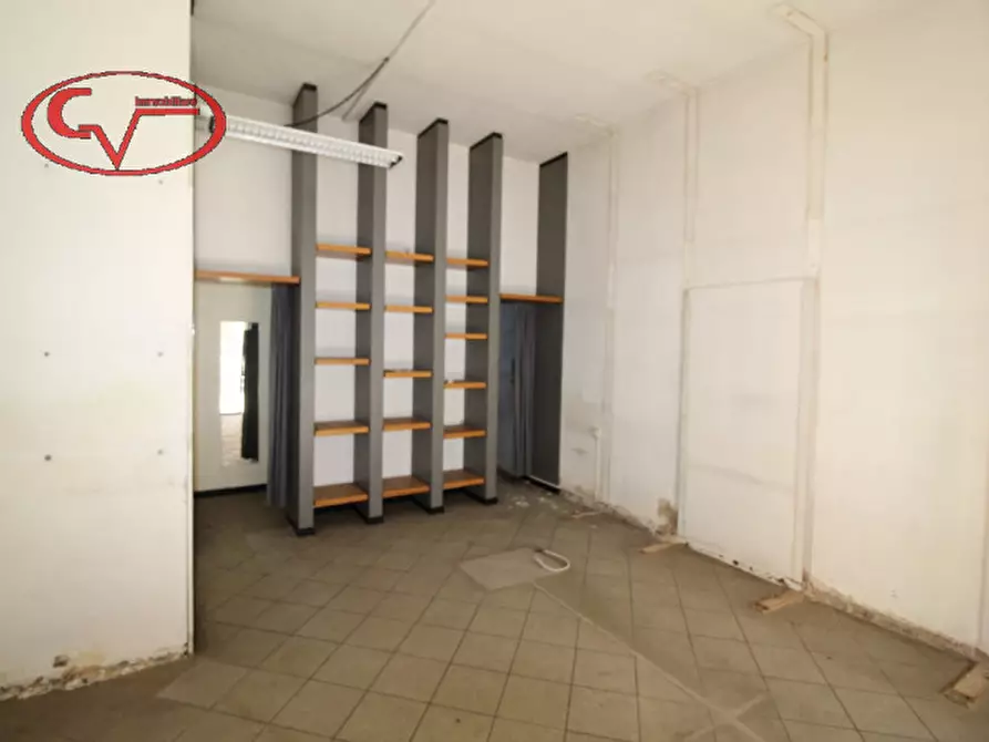 Immagine 6 di Ufficio in affitto  a Montevarchi