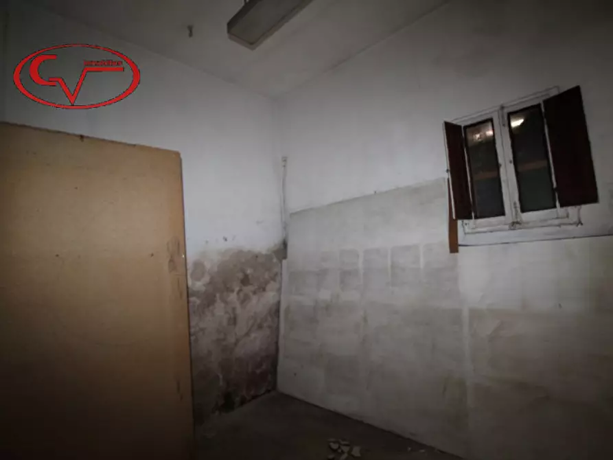 Immagine 9 di Ufficio in affitto  a Montevarchi