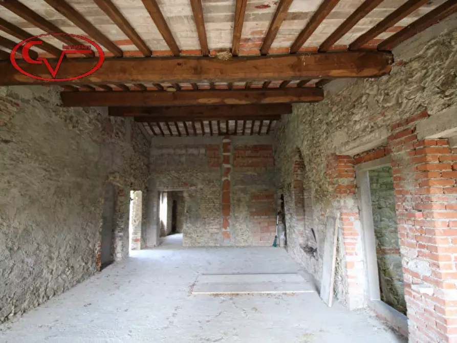 Immagine 12 di Rustico / casale in vendita  a Terranuova Bracciolini
