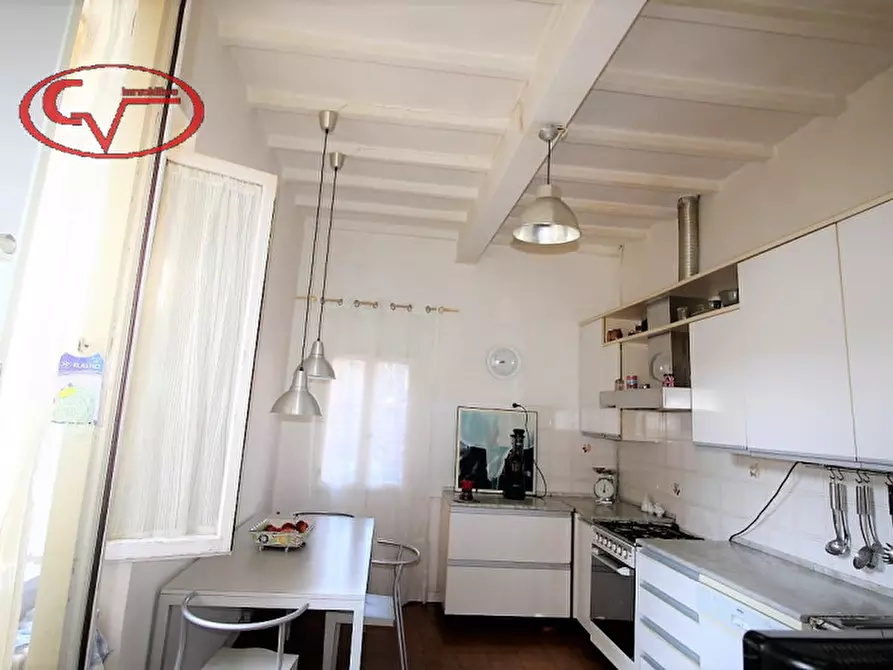 Immagine 2 di Appartamento in vendita  in Via poggio bracciolini a Montevarchi